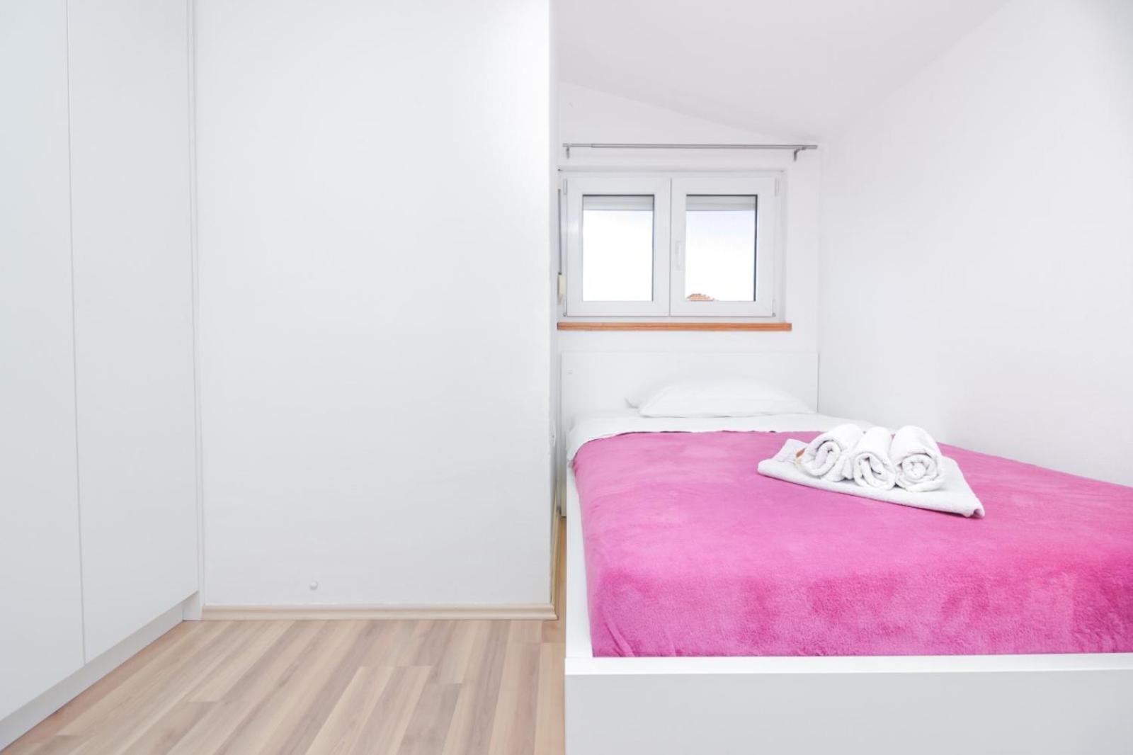 Lara Apartmán